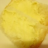 クリームチーズと粉糖の食パン